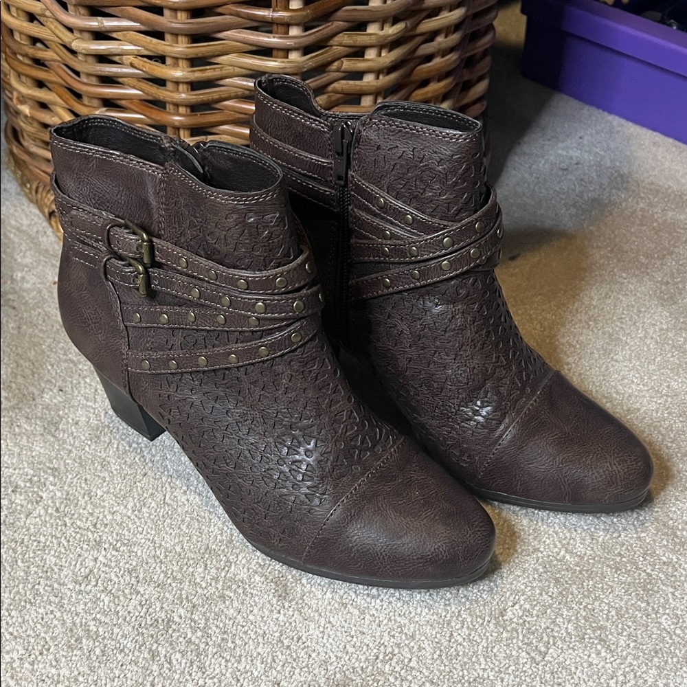 Rialto Dark Brown Ankle Booties